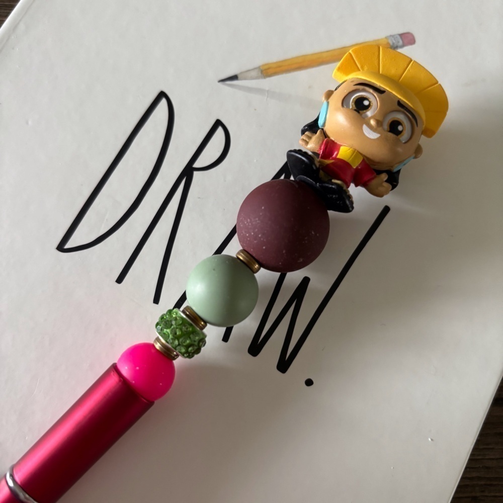 Disney Doorables: The Emperor's New Groove: Kuzco handmade beaded pen - Picture 1 of 3